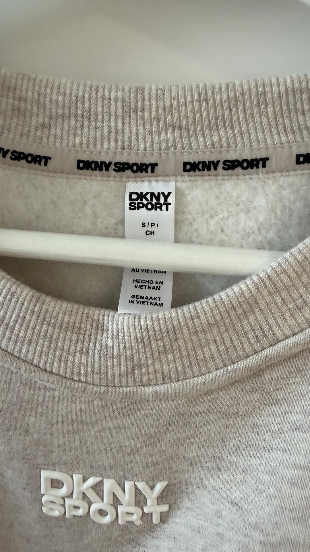 женский свитшот DKNY, ращмер S - миниатюра 2