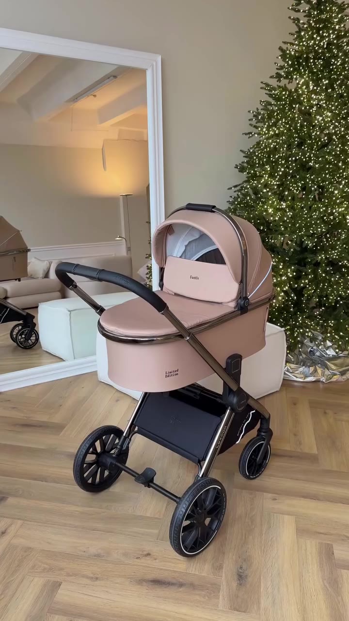 Коляска Luxmom 777 3в1 бежевый цвет - видео 1