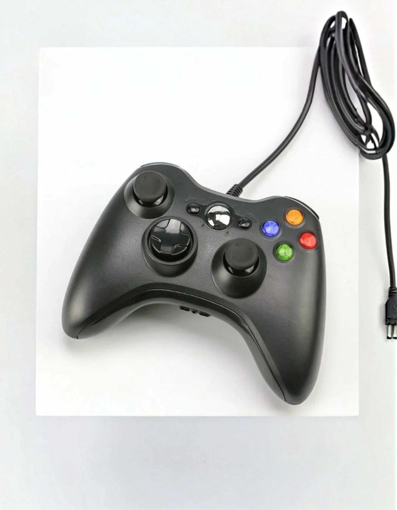 проводной геймпад для Xbox 360 черного цвета. - миниатюра 2