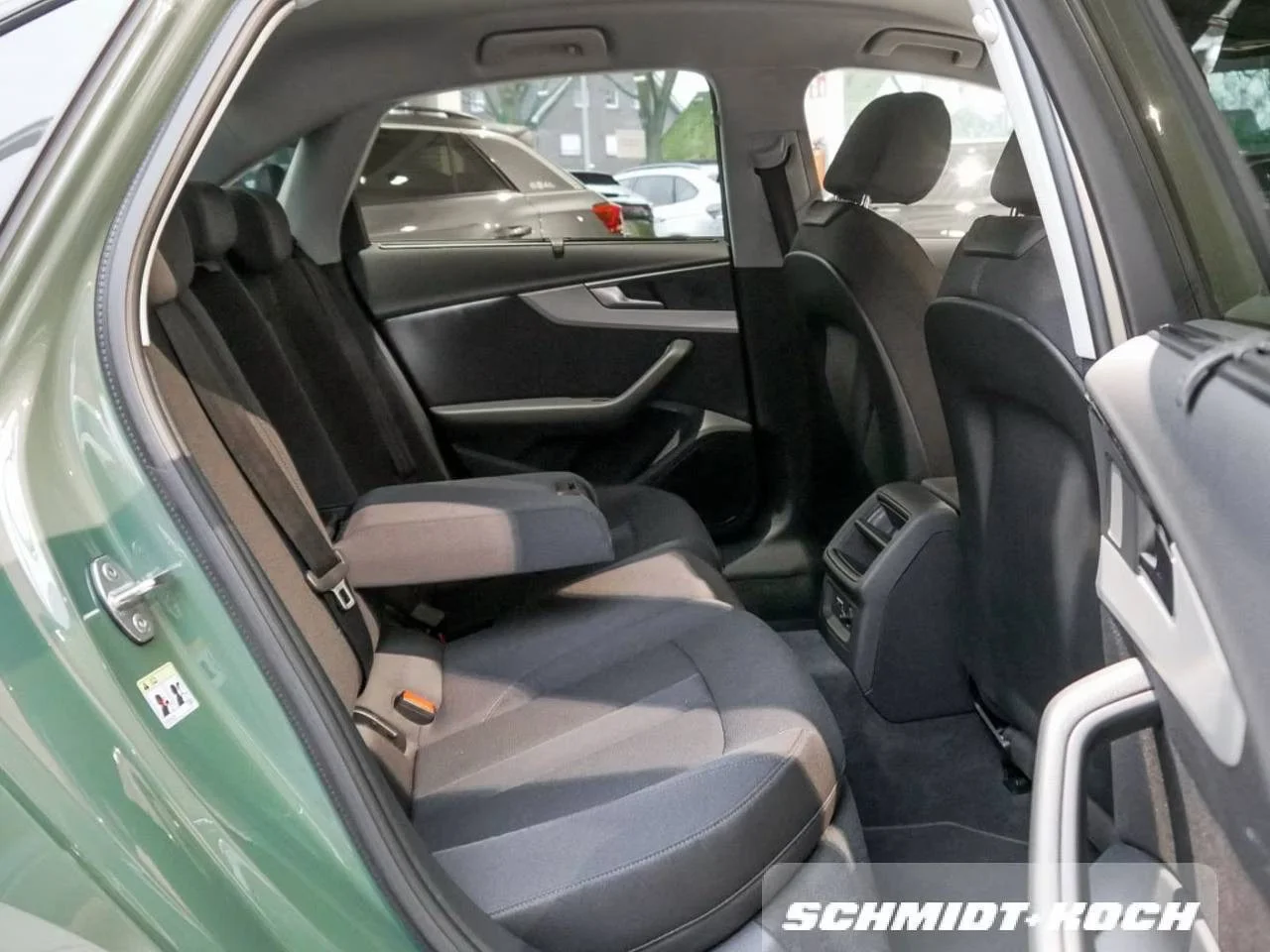 Audi A4 b9, рестайлинг, 2.0, 2022год, 32 000км - миниатюра 4
