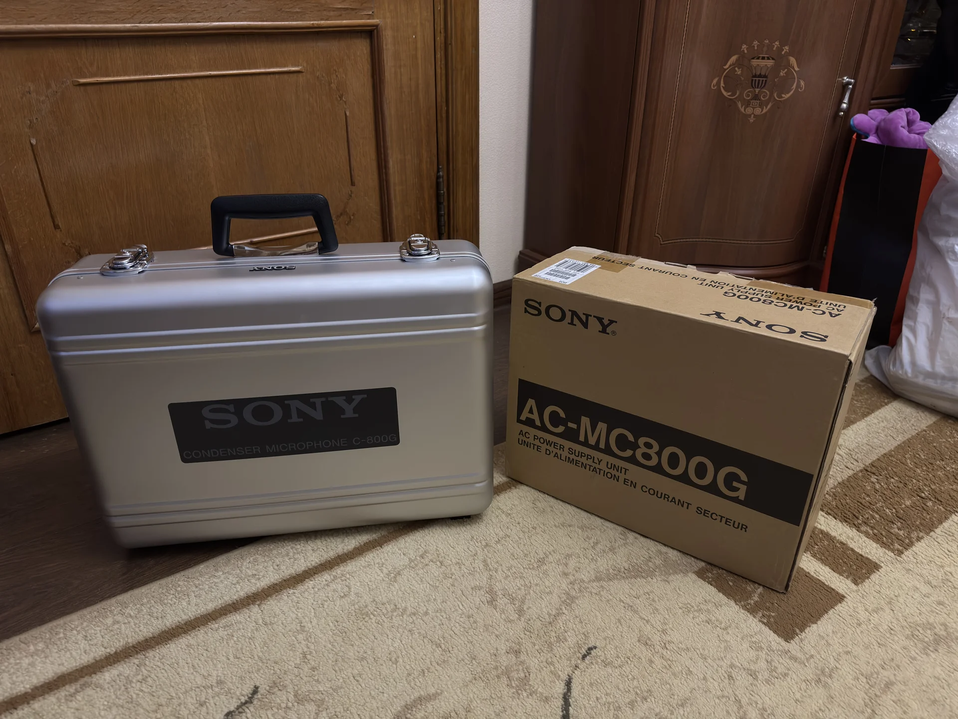 Студийный микрофон Sony C800G (Studio PAC, New) - миниатюра 10