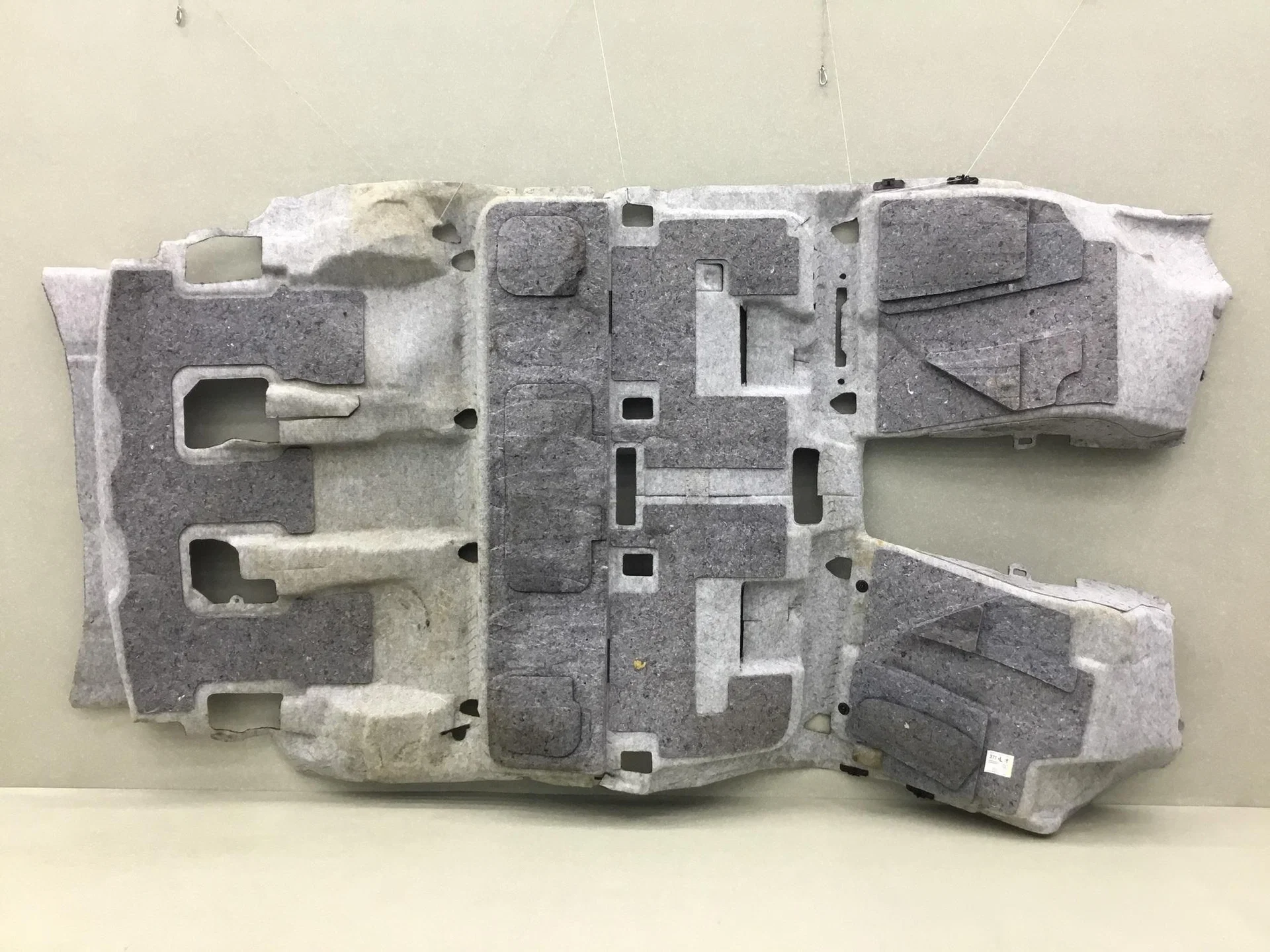 Покрытие напольное (ковролин) Toyota Highlander (U40) 2007-2013 [5851048210C0] - миниатюра 8