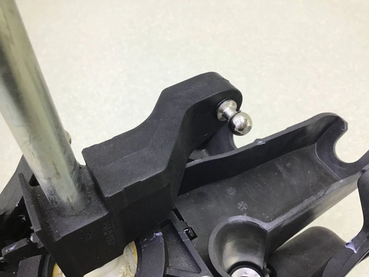 Кулиса КПП Ford Focus 3 (CB8) 2011-2019 [BV6R7C453AAC] - миниатюра 6