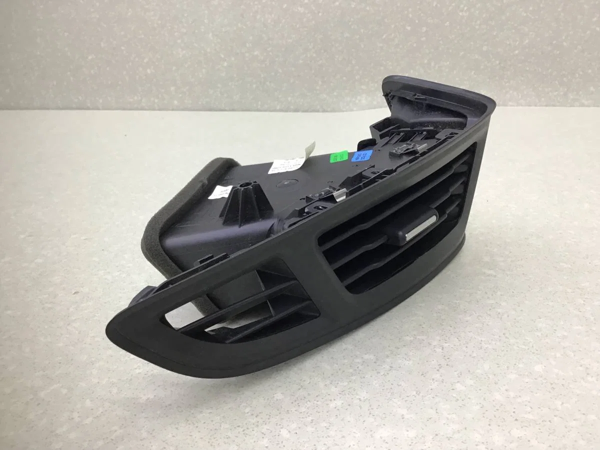 Дефлектор воздушный Ford Focus 3 (CB8) 2011-2019 [BM51A018B08AF] - миниатюра 2