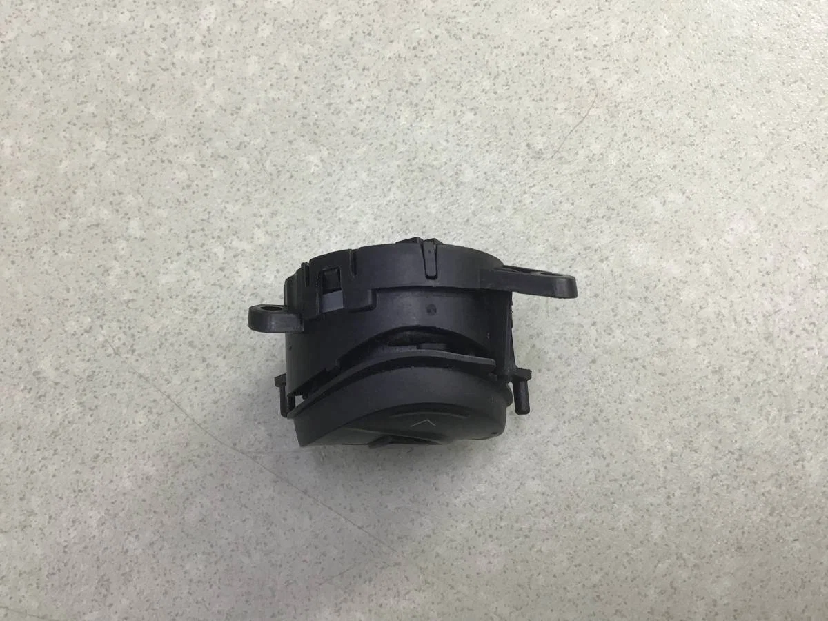 Кнопки мультируля Ford Focus 3 (CB8) 2011-2019 [AM5T14K147AA] - миниатюра 3