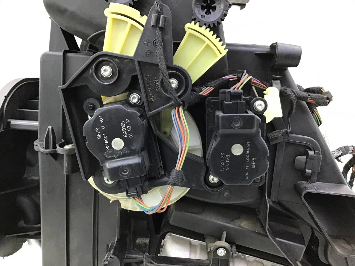 Корпус отопителя Opel Astra J (P10) 2009-2015 [13350964] - миниатюра 9