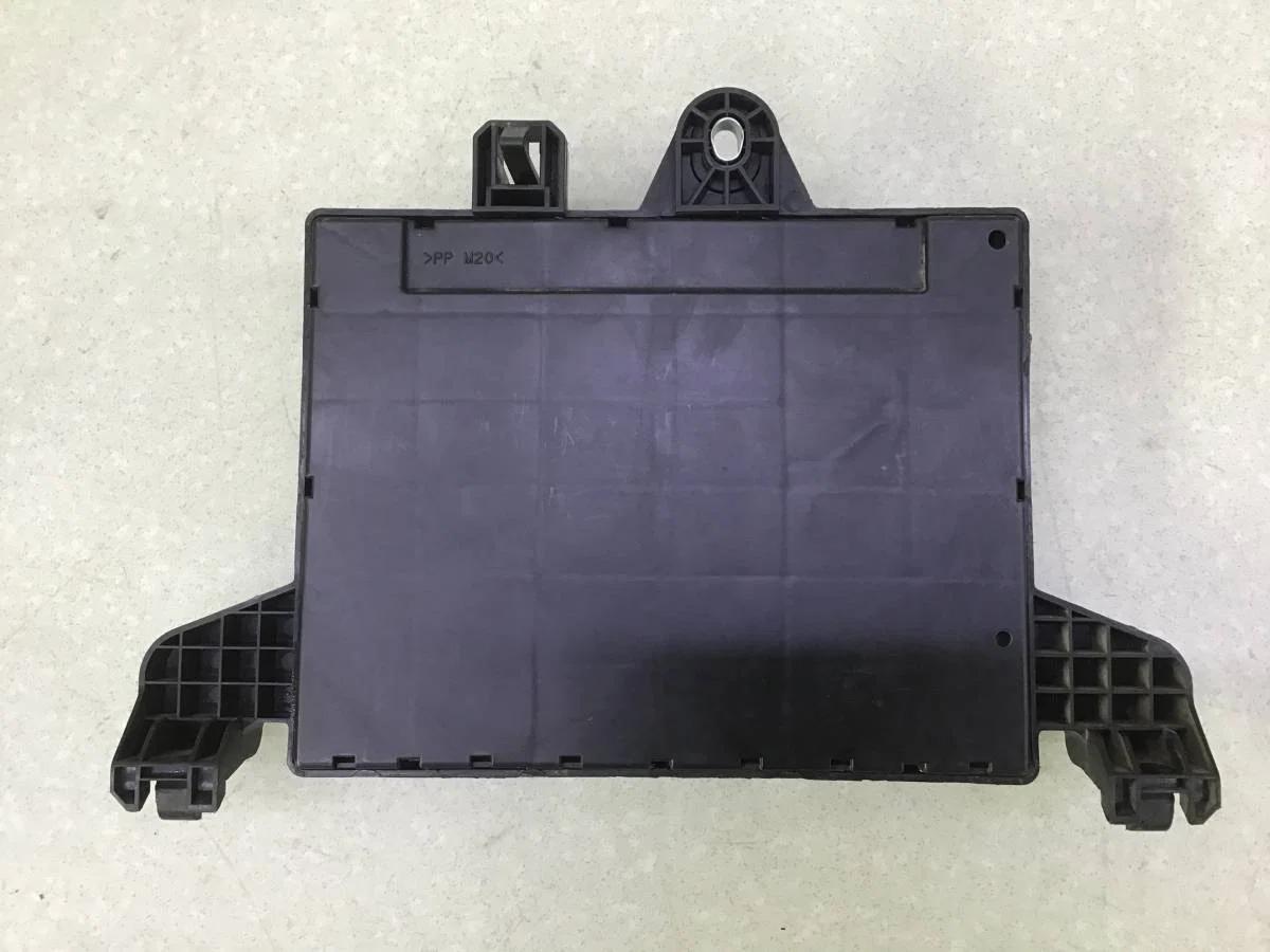 Блок предохранителей Opel Astra J (P10) 2009-2015 [365927271] - миниатюра 3