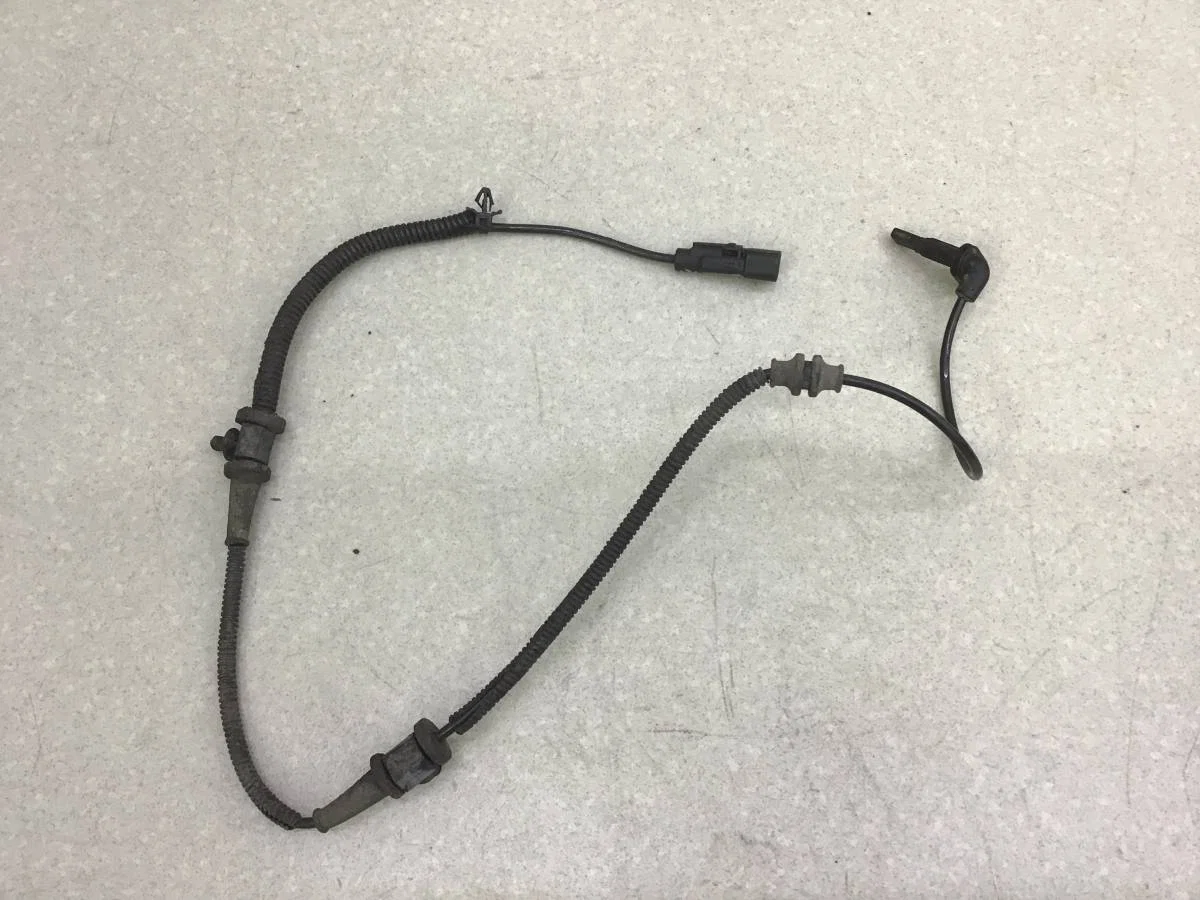 Датчик ABS передний Opel Astra J (P10) 2009-2015 [13470638] - миниатюра 2