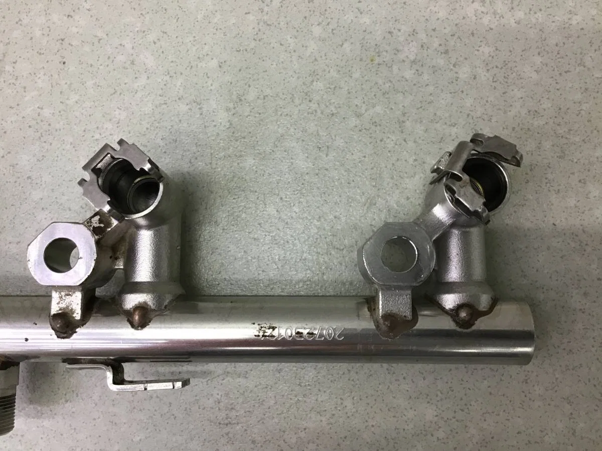 Рейка топливная (рампа) Mercedes-Benz E-Class (W212) 2009-2016 [A2710705595] - миниатюра 5