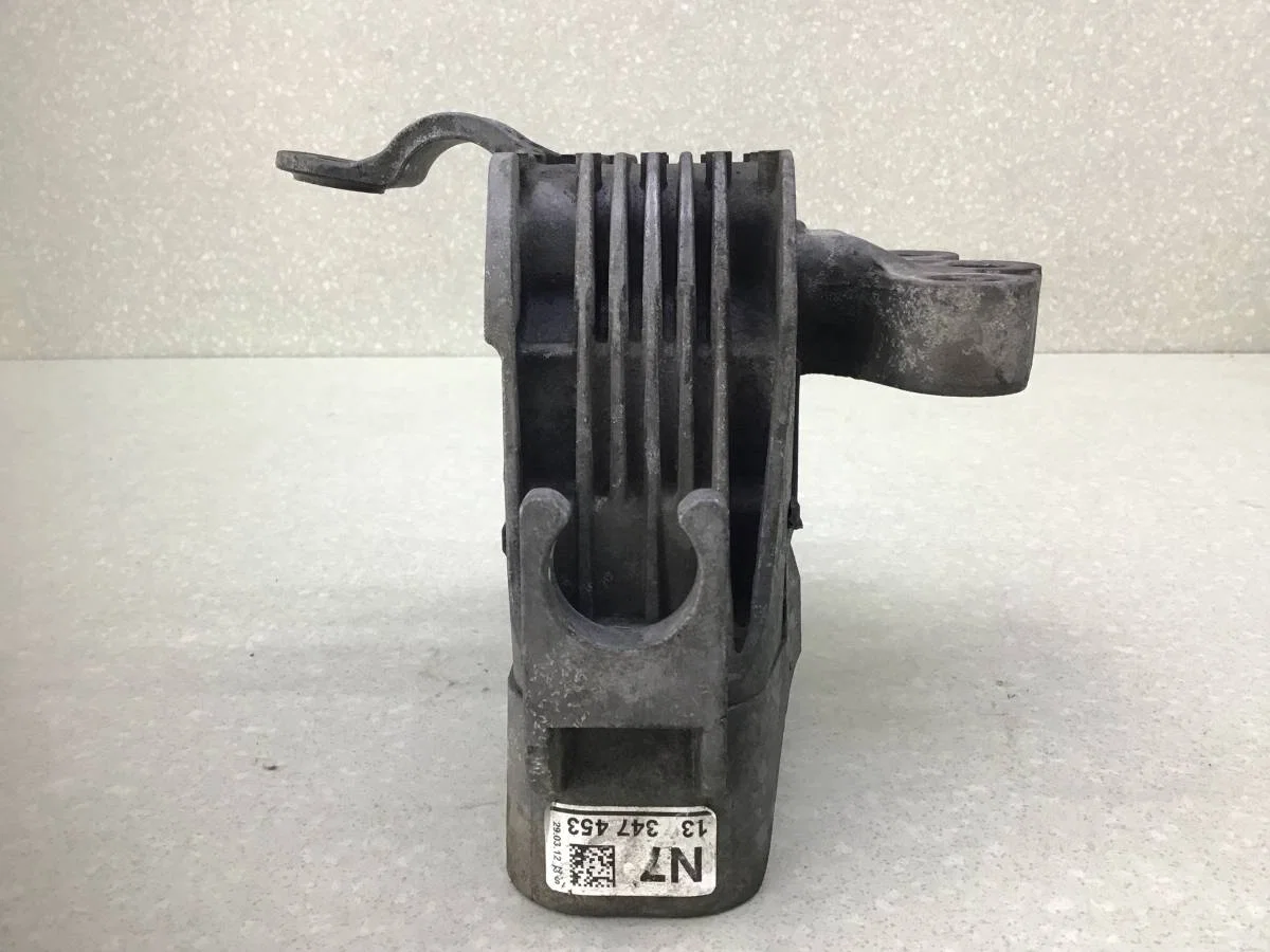Опора двигателя правая Opel Astra J (P10) 2009-2015 [13347453] - миниатюра 5