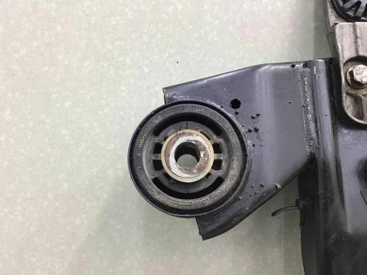 Балка под ДВС Opel Astra J (P10) 2009-2015 [13327070] - миниатюра 8