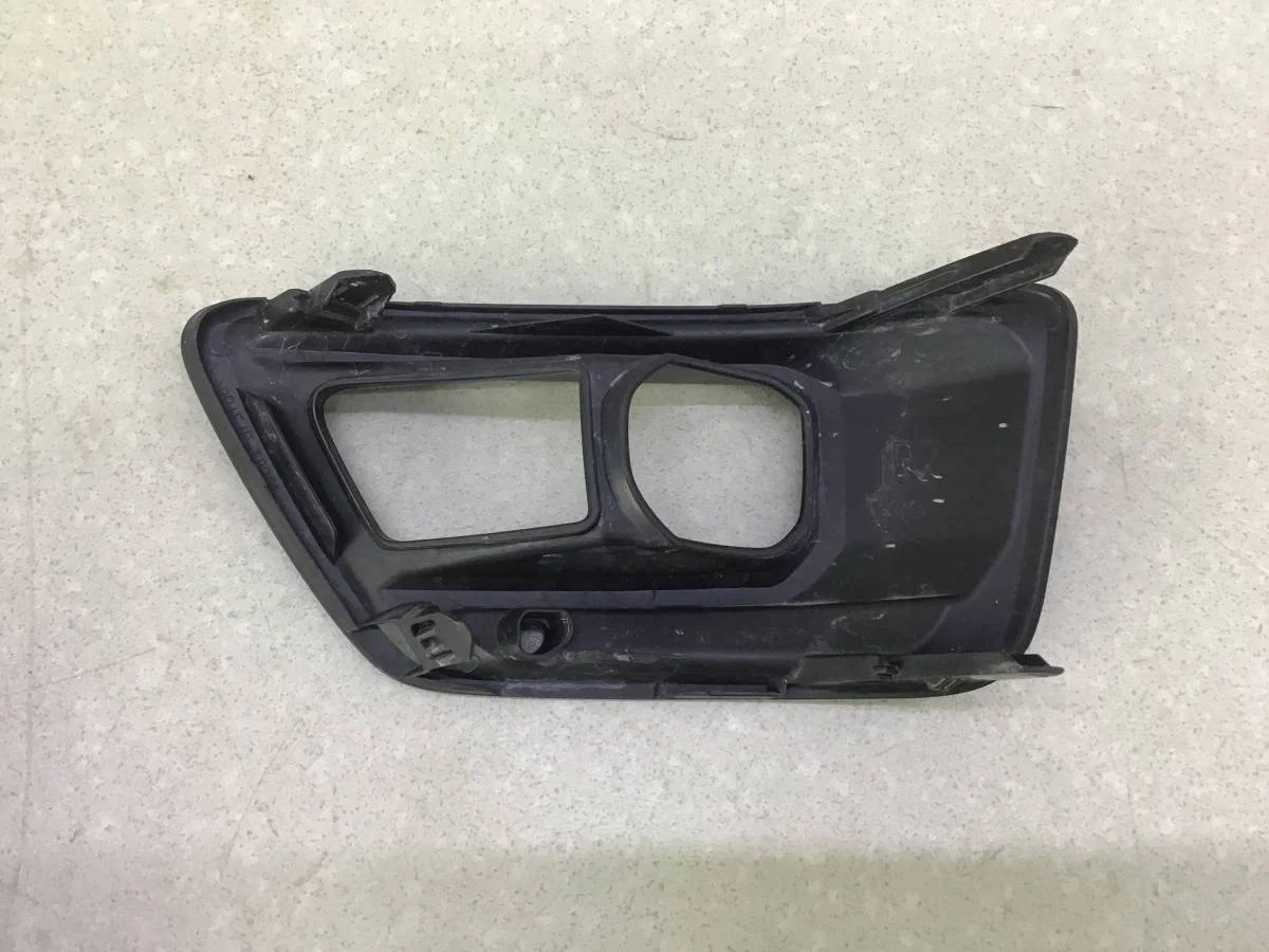 Рамка противотуманной фары правой Toyota Land Cruiser (J300) 2021> [5203060180] - миниатюра 4
