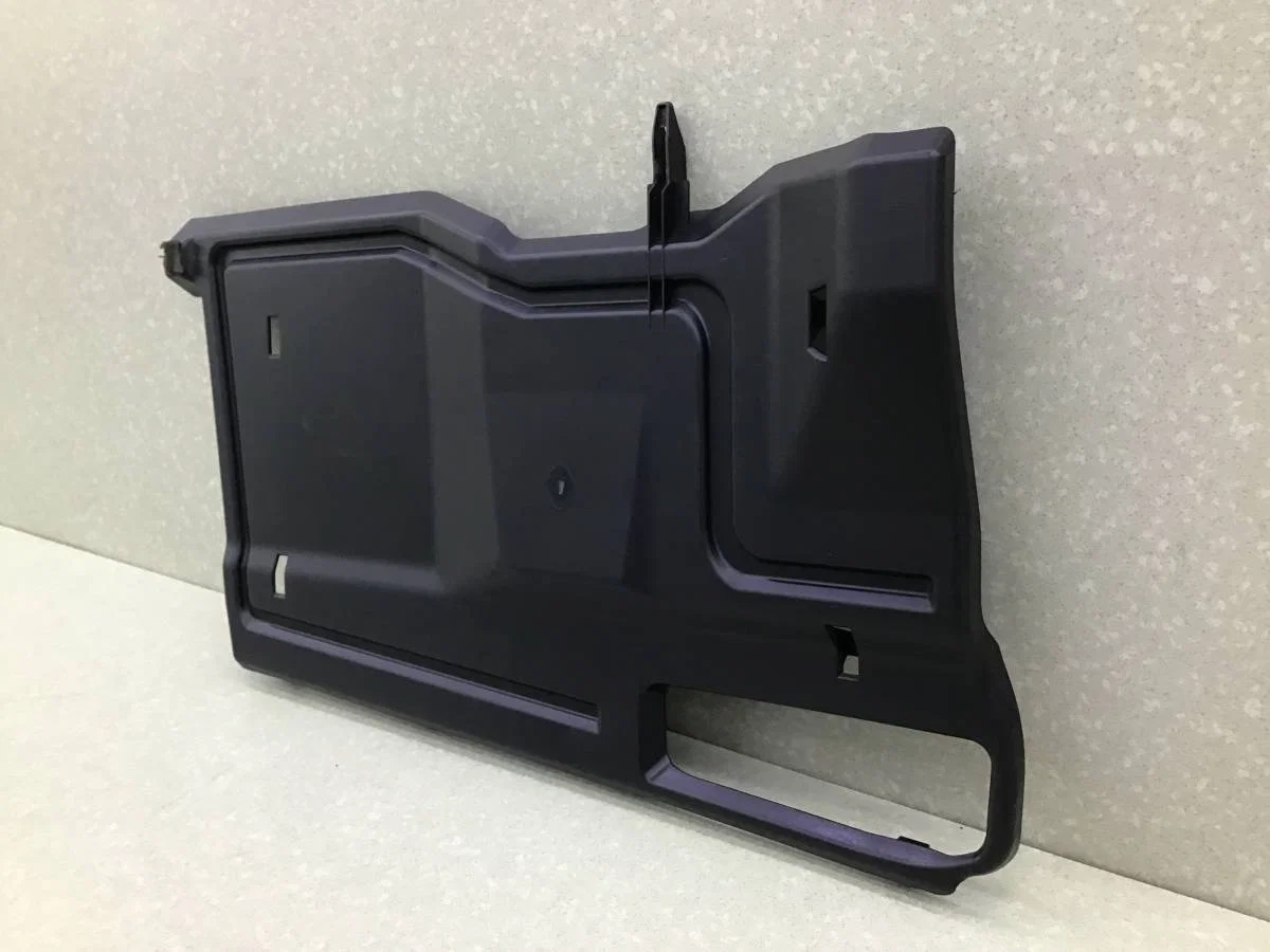 Накладка торпедо Toyota Hilux (GUN125L, GUN126L, TGN126) 2015-н.в. [55607KK020] - миниатюра 3