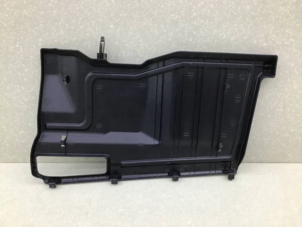 Накладка торпедо Toyota Hilux (GUN125L, GUN126L, TGN126) 2015-н.в. [55607KK020] - миниатюра 5