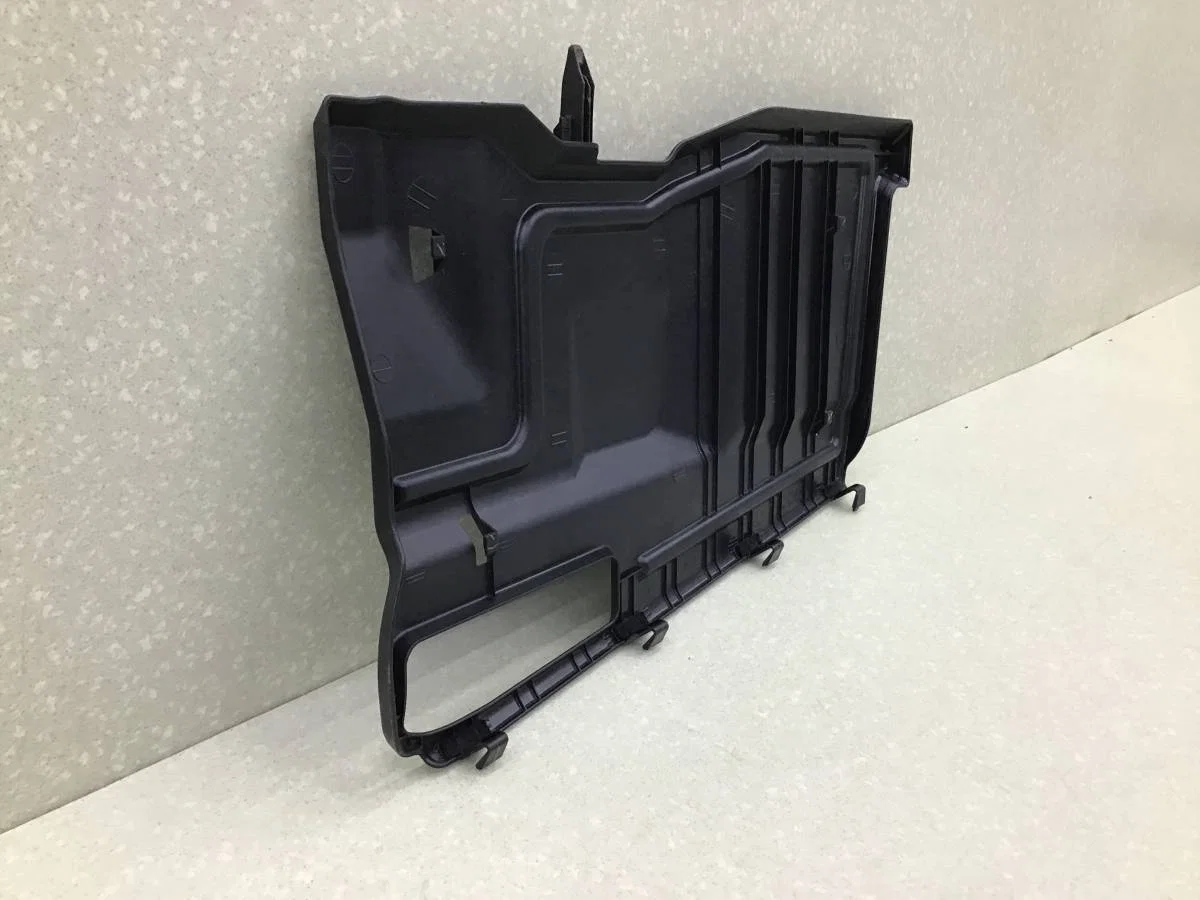 Накладка торпедо Toyota Hilux (GUN125L, GUN126L, TGN126) 2015-н.в. [55607KK020] - миниатюра 6