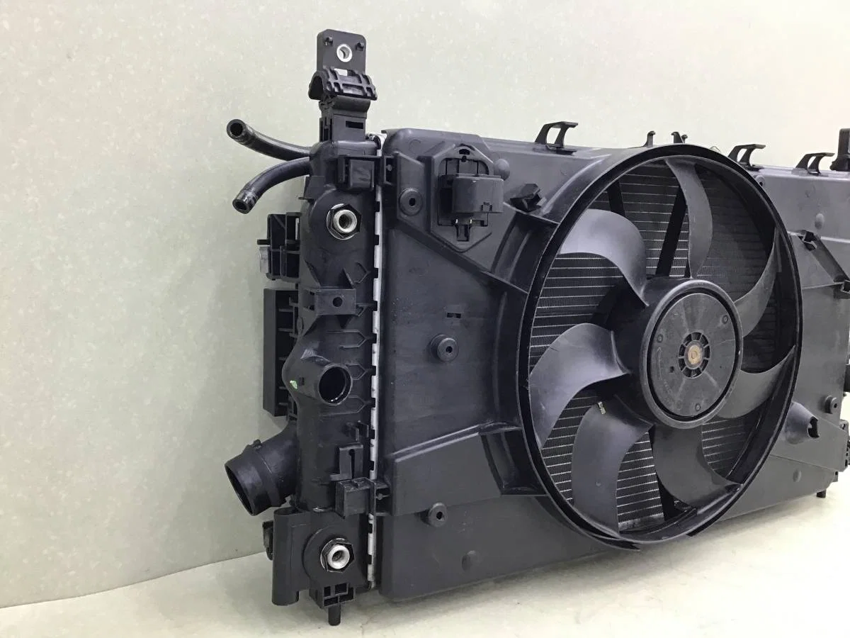Кассета радиаторов  Opel Astra J (P10) 2009-2015 [13311079] - миниатюра 10