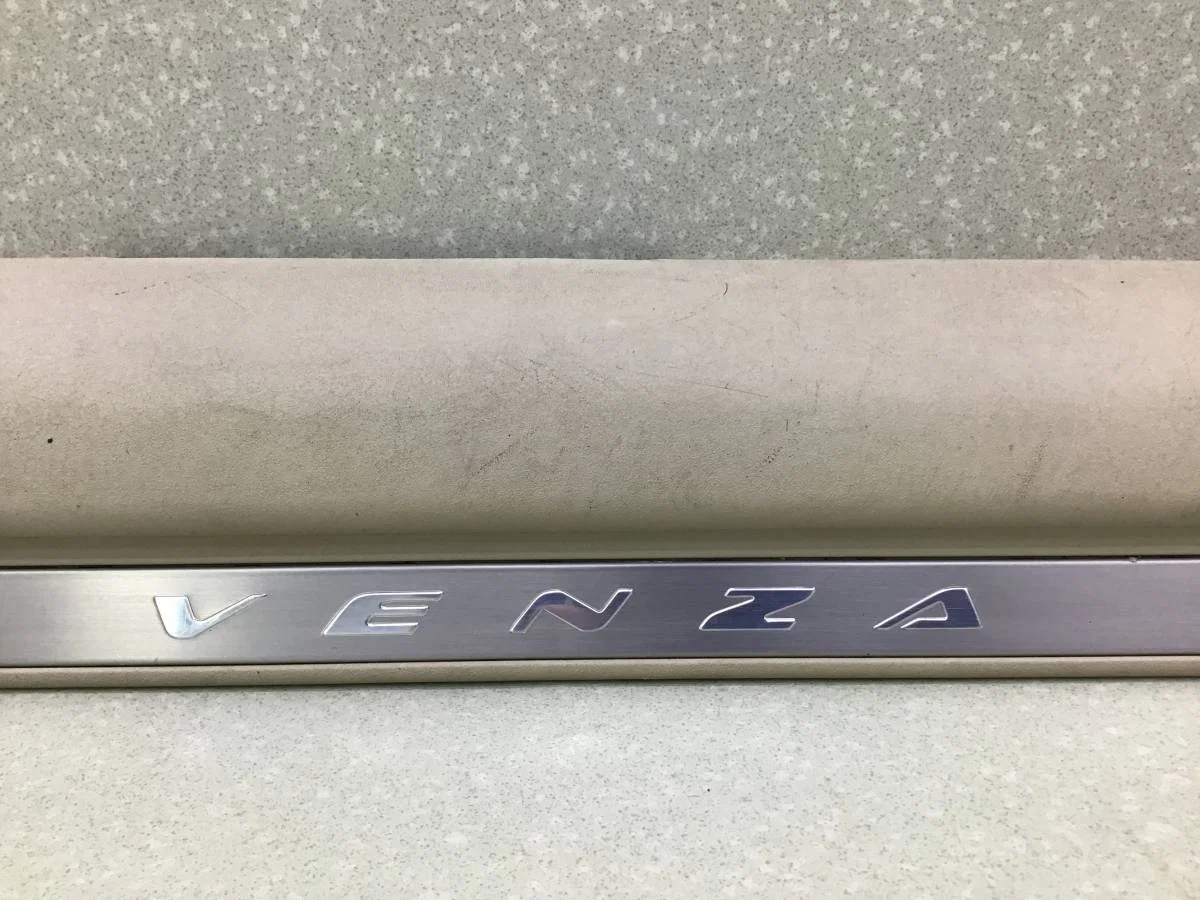 Накладка (кузов внутри) Toyota Venza (V10) 2009-2017 [679130T012A0] - миниатюра 4