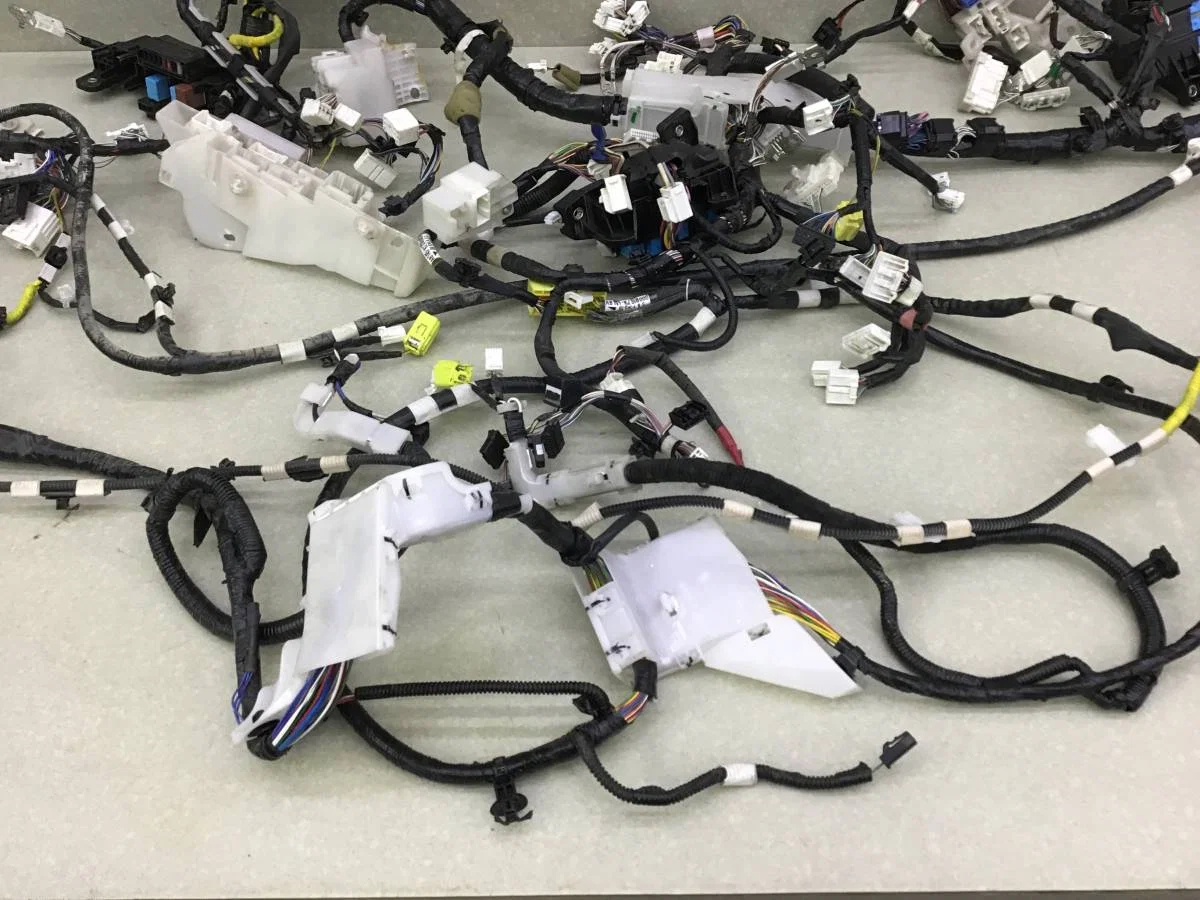 Проводка салона Toyota Hilux (GUN125L, GUN126L, TGN126) 2015-н.в. [82161KKA40] - миниатюра 3