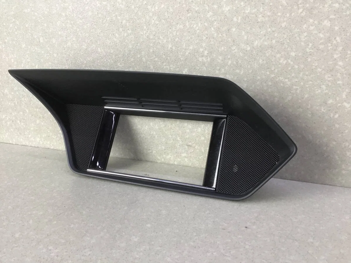 Накладка торпедо Mercedes-Benz E-Class (W212) 2009-2016 [A2126801236] - миниатюра 3