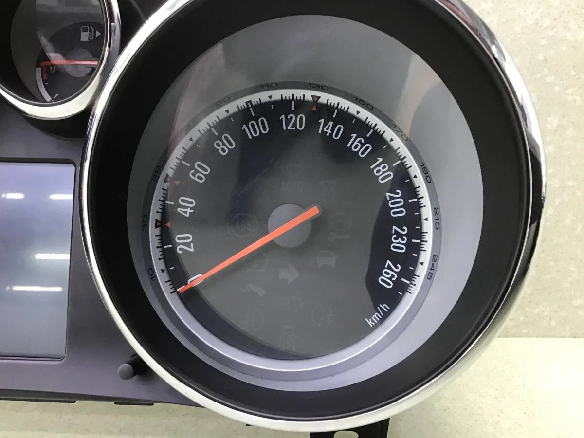 Панель приборов Opel Astra J (P10) 2009-2015 [13374903] - миниатюра 4