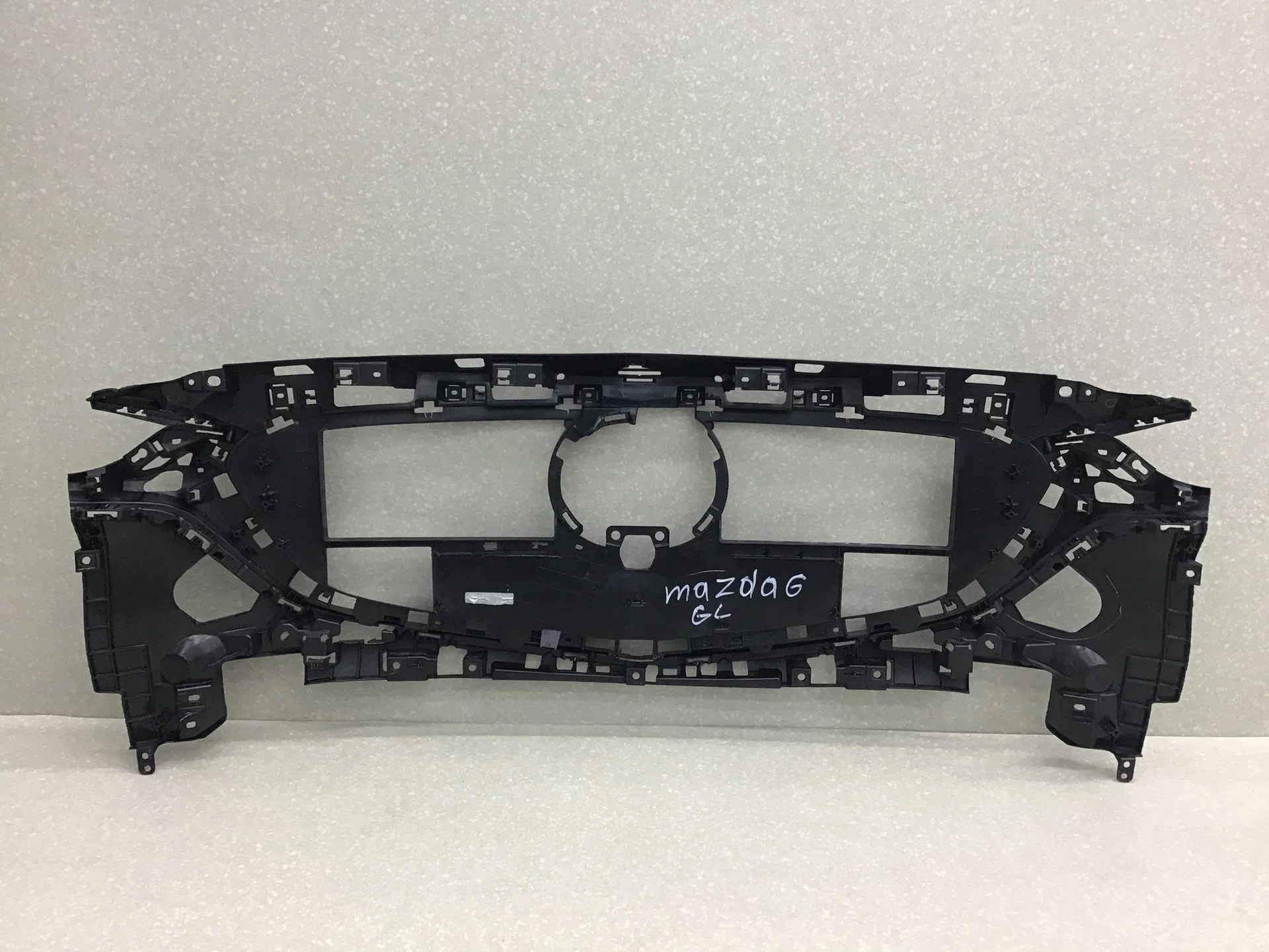 Решетка радиатора Mazda 6 (GJ) 2013> [GSH750712] - миниатюра 6