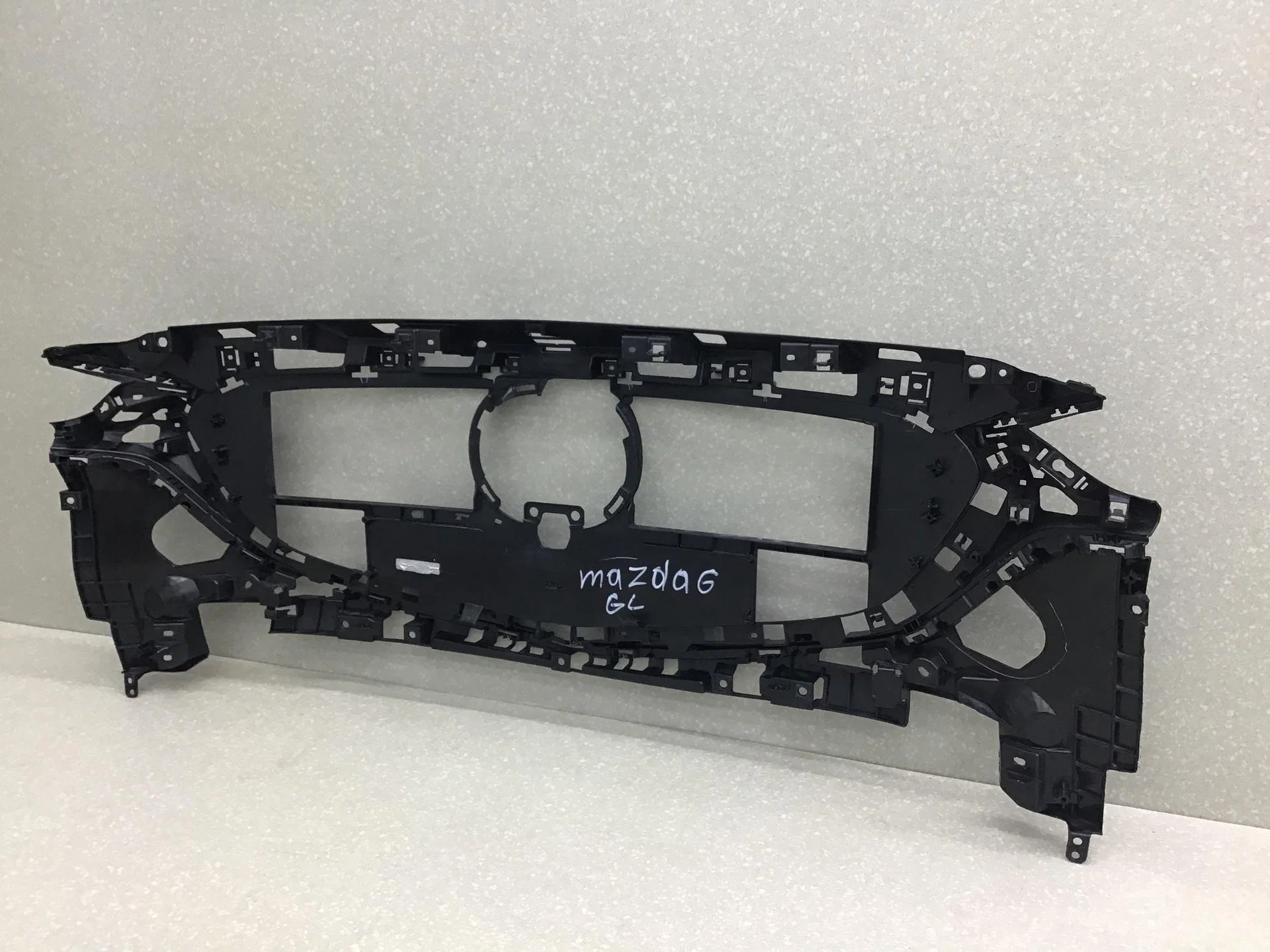Решетка радиатора Mazda 6 (GJ) 2013> [GSH750712] - миниатюра 8