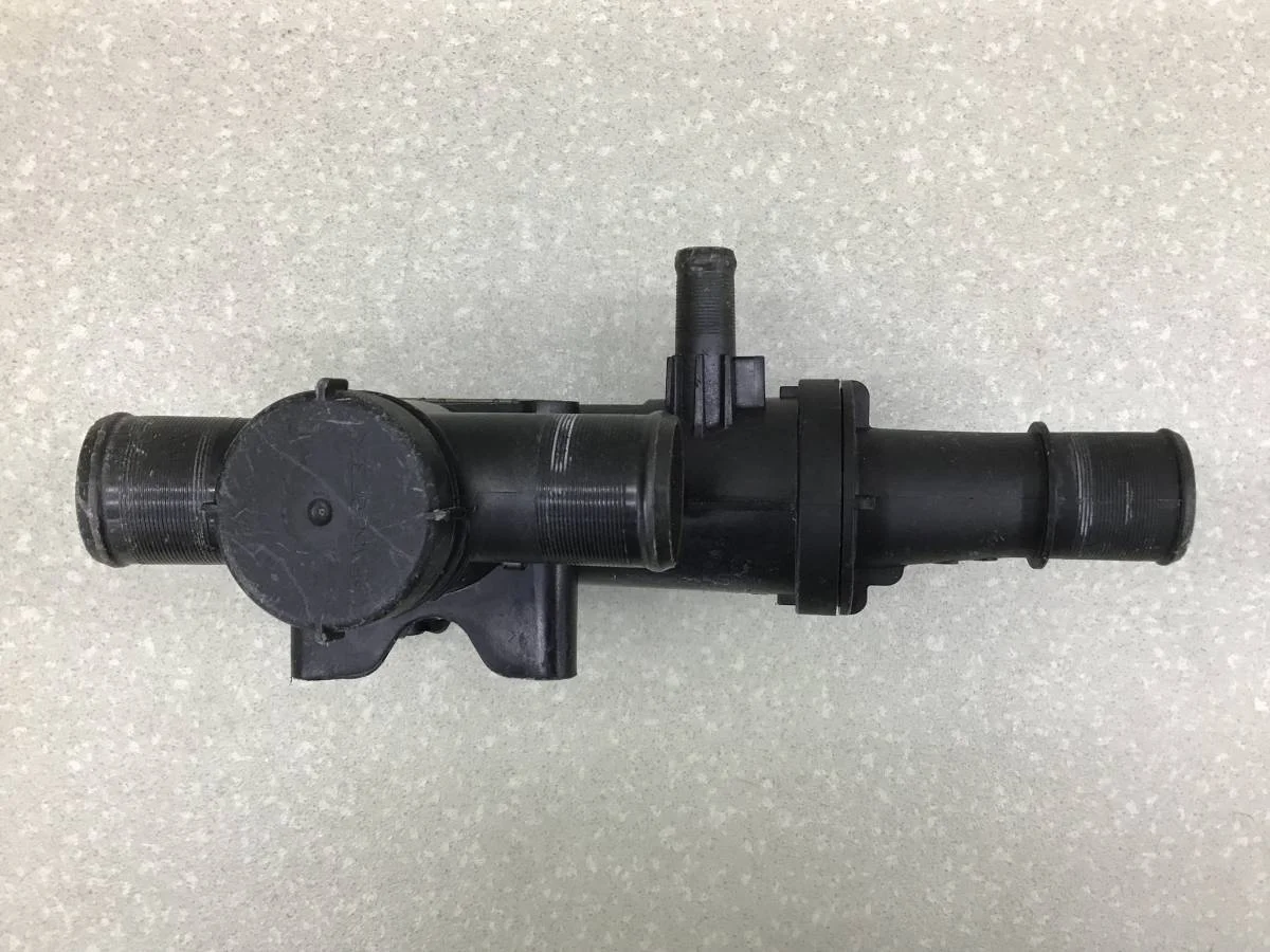 Корпус термостата Citroen C5 2008-2016 [9656182980] - миниатюра 3