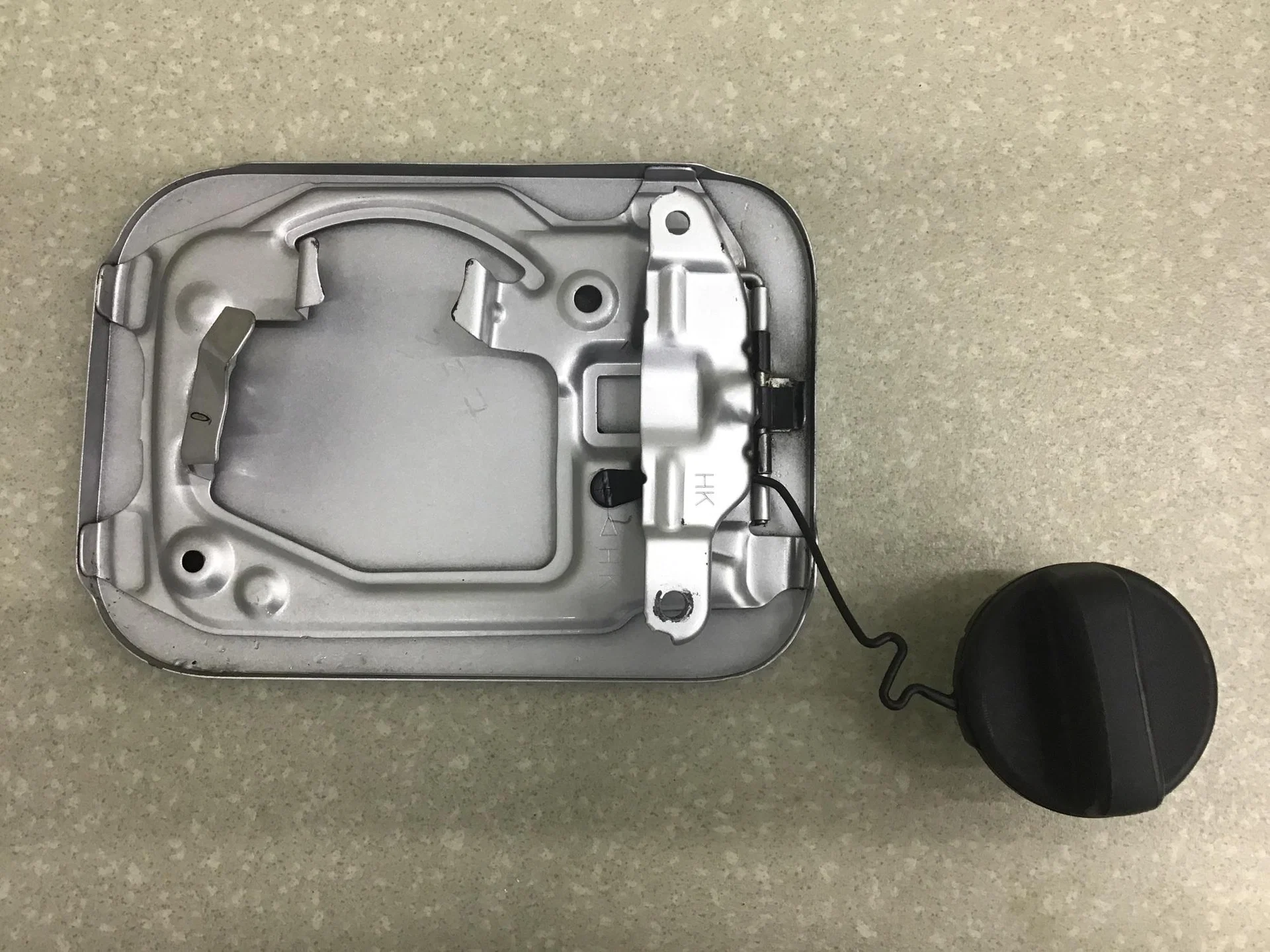 Лючок бензобака, Toyota Highlander II 2007-2013 [7735048060 ] - миниатюра 3