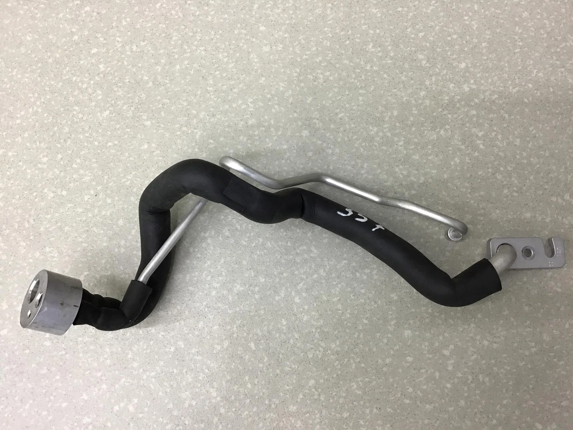 Трубка кондиционера, Toyota Highlander II 2007-2013 [8871048290] - миниатюра 2