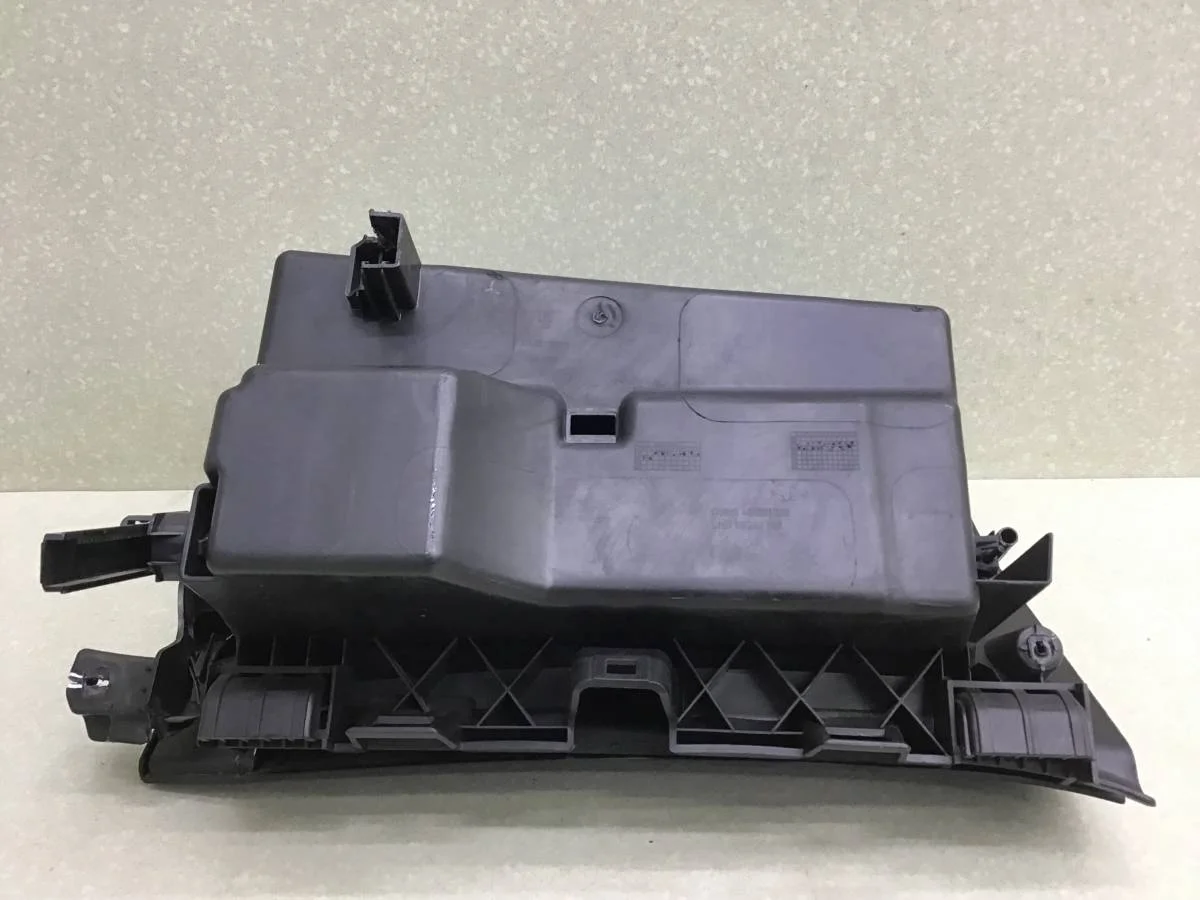 Бардачок Opel Astra J (P10) 2009-2015 [13313192] - миниатюра 10