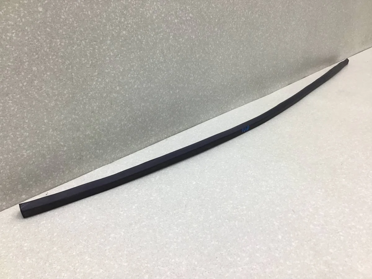 Уплотнитель капота Chevrolet Cruze (J300) 2009-2016 [96991919] - миниатюра 2