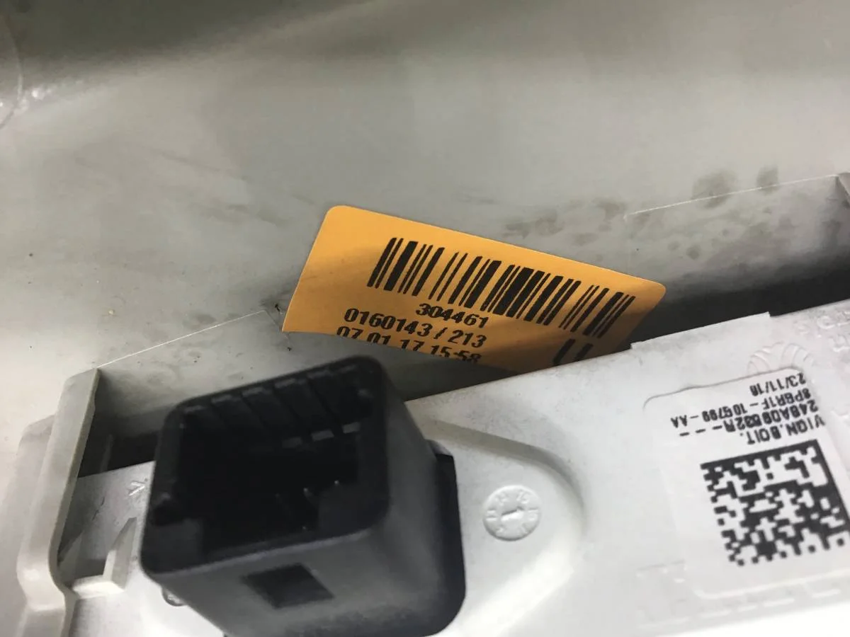 Плафон салонный Renault Kaptur (1) 2016-2022 [739489065R] - миниатюра 7