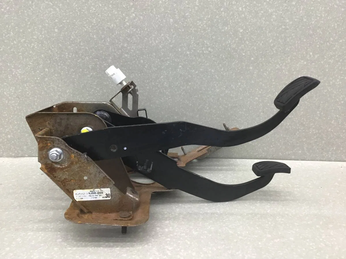 Блок педалей Suzuki SX4 (YB21S) 2006-2016 [4960079J50] - миниатюра 4