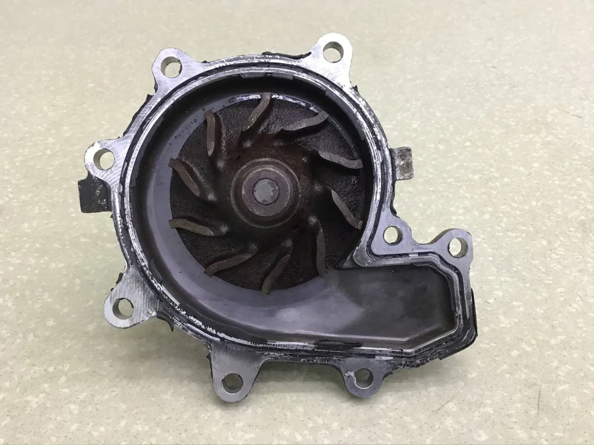 Насос водяной (помпа) Isuzu NQR 2005> [8973634780] - миниатюра 6