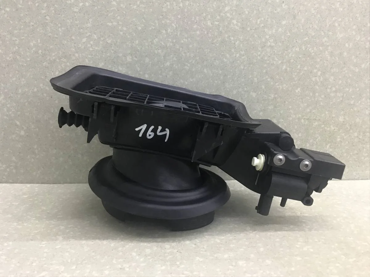 Лючок бензобака BMW X1 E84 2009-2015 [51172990139] - миниатюра 7