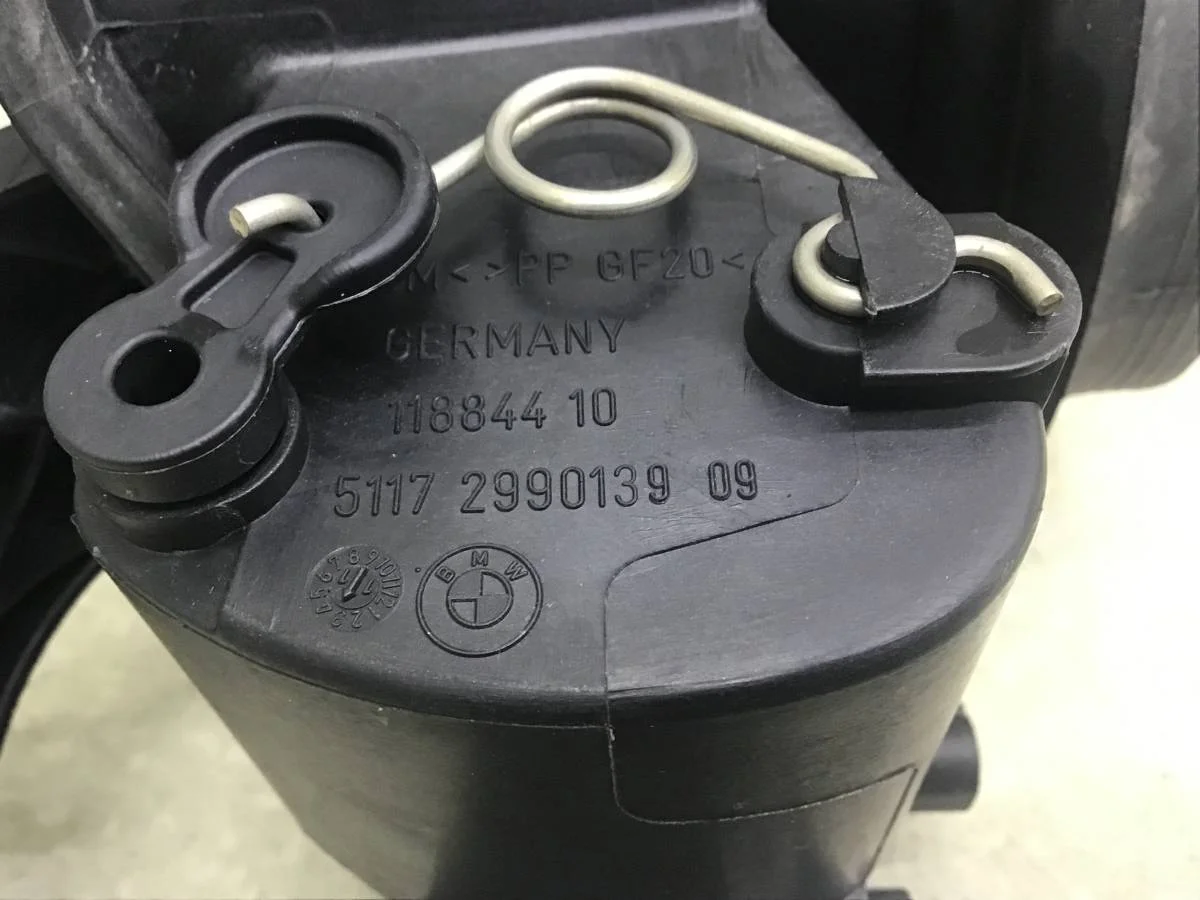 Лючок бензобака BMW X1 E84 2009-2015 [51172990139] - миниатюра 9