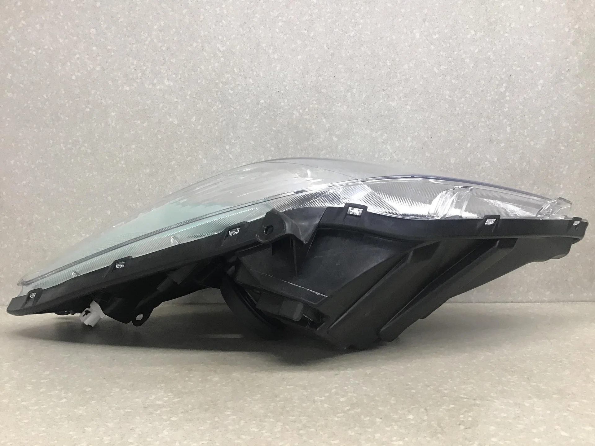 Фара правая Toyota Vitz P90 2005-2011 [8111052A20] - миниатюра 9