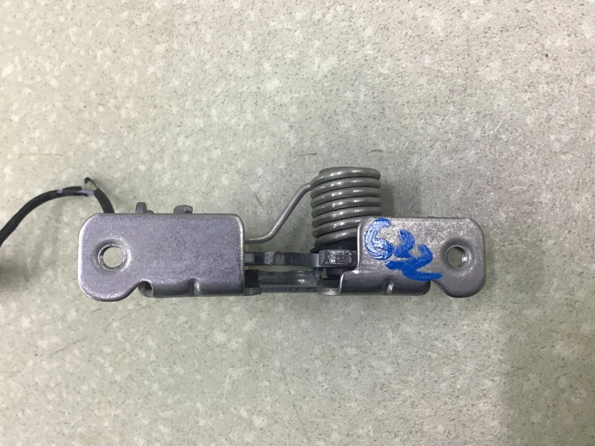 Замок капота BMW X3 F25 2010-2017 [51237210731] - миниатюра 2