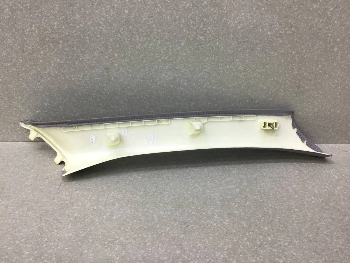 Обшивка стойки BMW X1 E84 2009-2015 [51432990773] - миниатюра 6