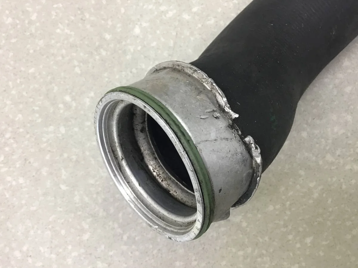 Патрубок интеркулера Volkswagen Tiguan (5N2) 2011-2016 [1K0145770AK] - миниатюра 5