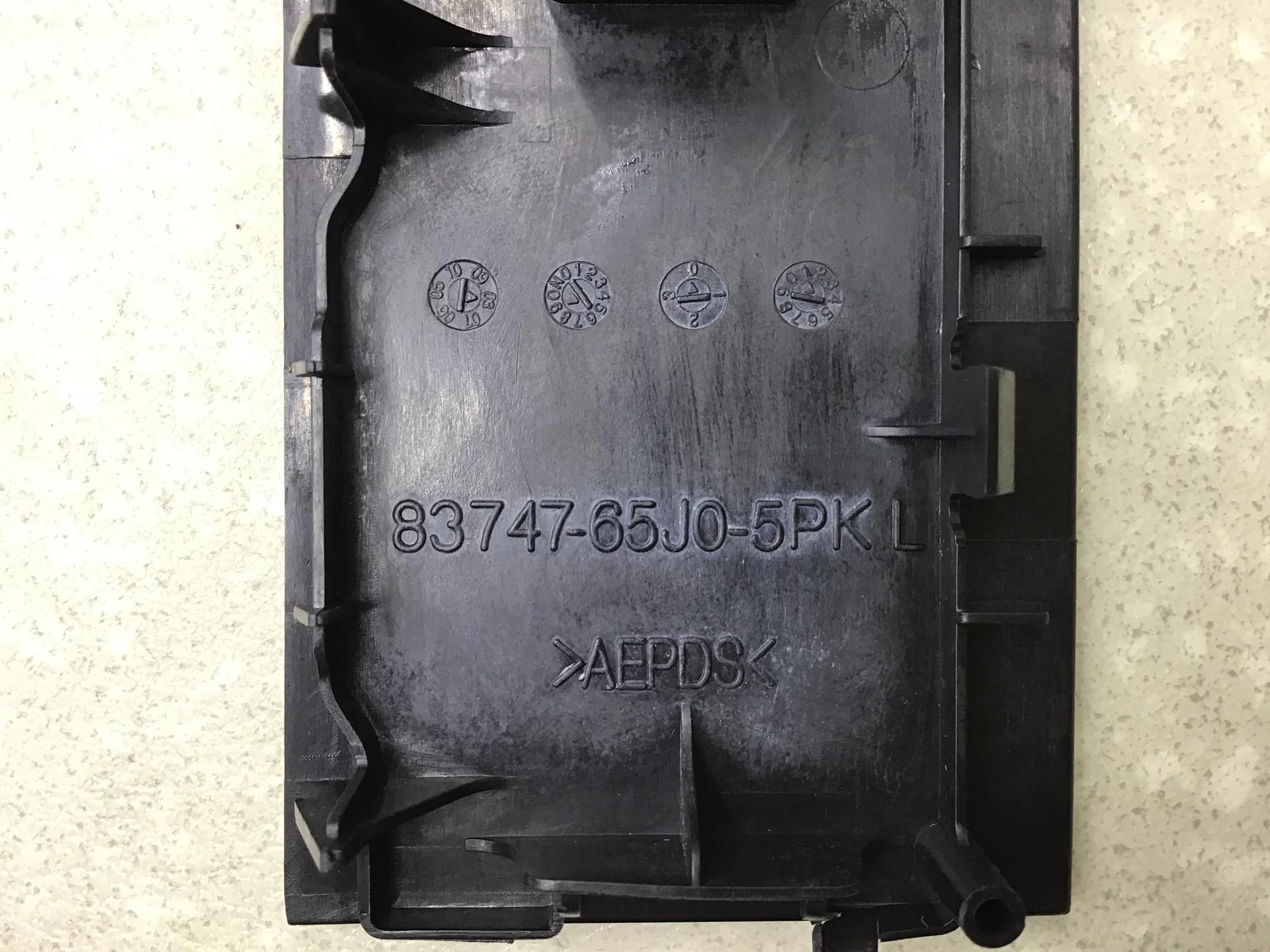 Кнопка стеклоподъемника, Suzuki Grand Vitara 2006> [8374765J0] - миниатюра 4