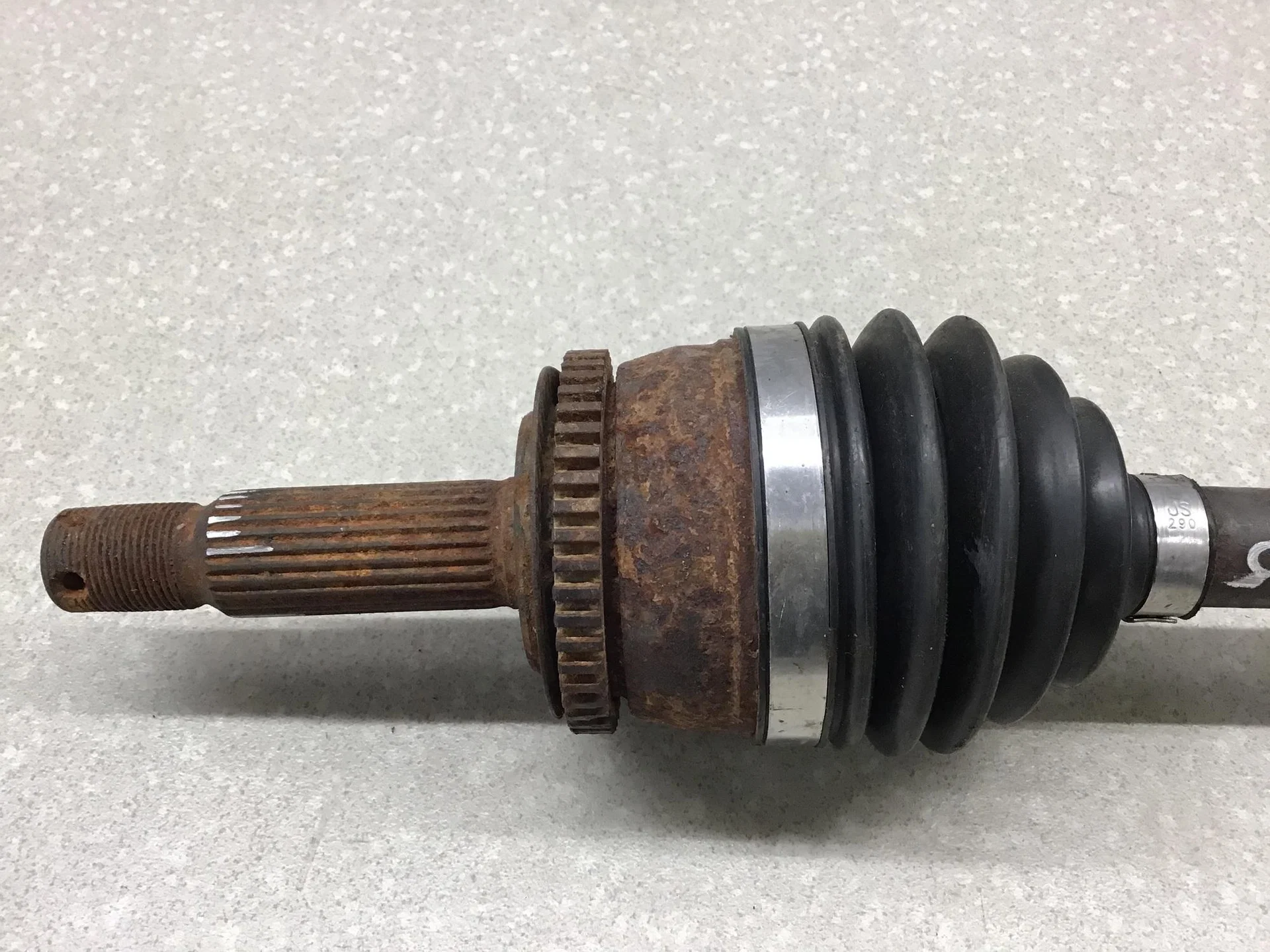 Полуось передняя левая, Hyundai Getz 2002-2010 [495001C252] - миниатюра 2