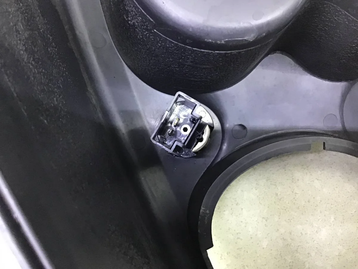 Консоль центральная Renault Logan (2) 2014> [65924714] - миниатюра 9