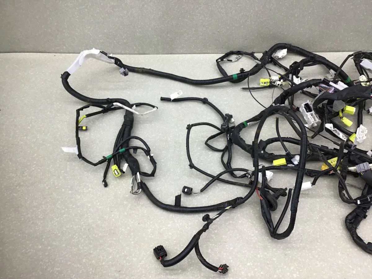 Проводка салона Toyota Highlander (U50) 2013> [821620E570] - миниатюра 2