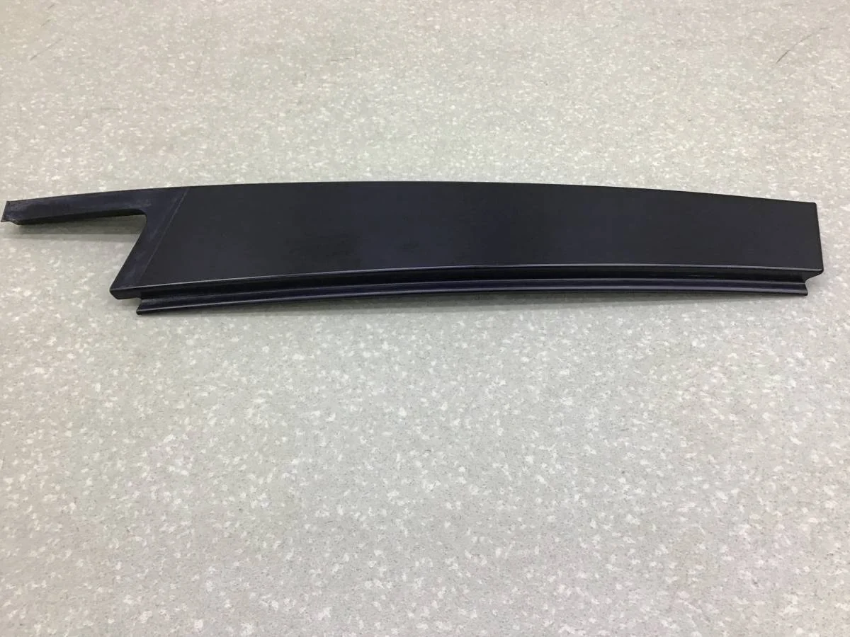 Накладка стойки BMW X1 E84 2009-2015 [51352990326] - миниатюра 3