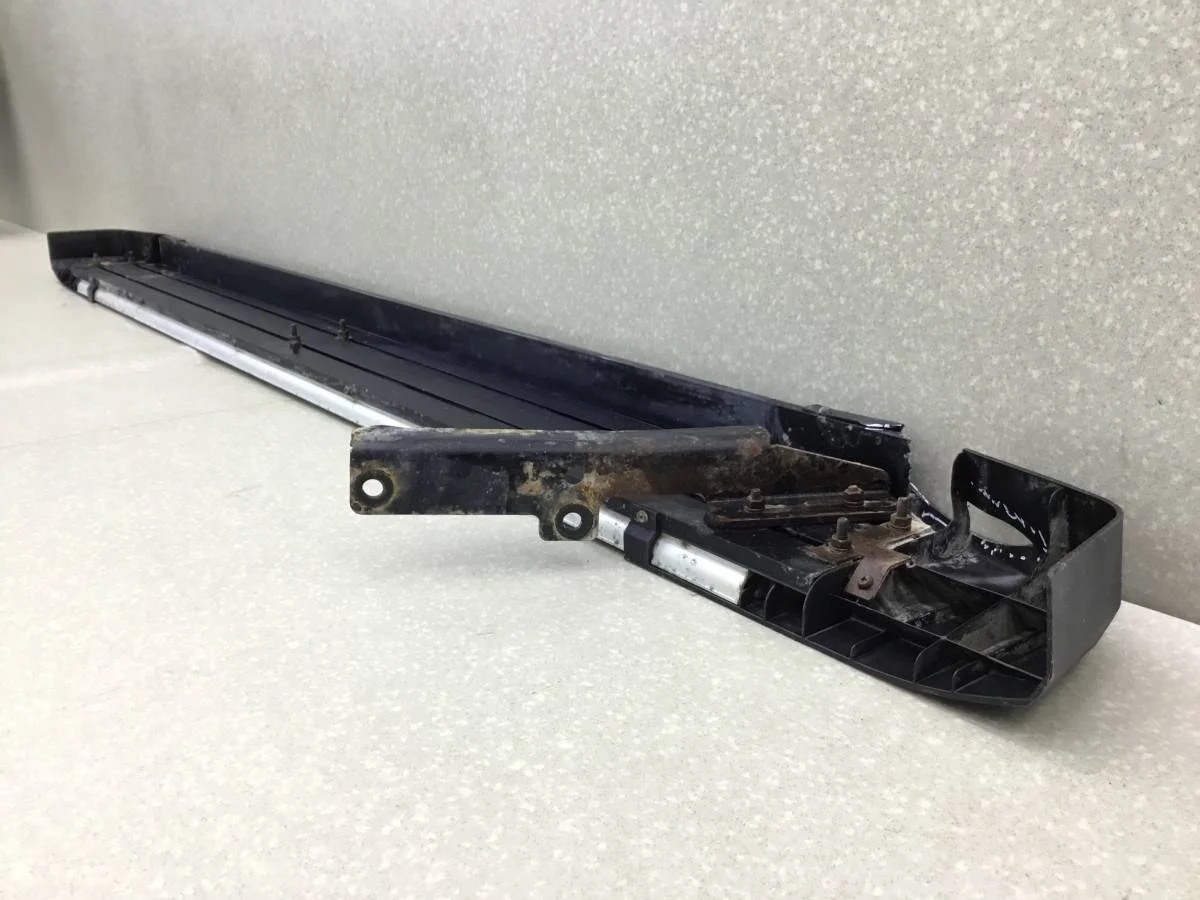 Подножка правая Nissan Qashqai (J10) 2006-2013 [D173AL41045] - миниатюра 10