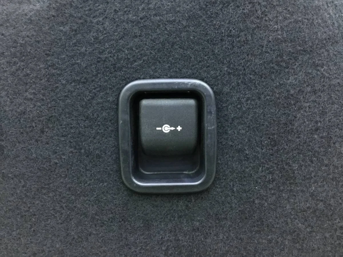 Обшивка багажника BMW X3 F25 2010-2017 [51477222222] - миниатюра 4