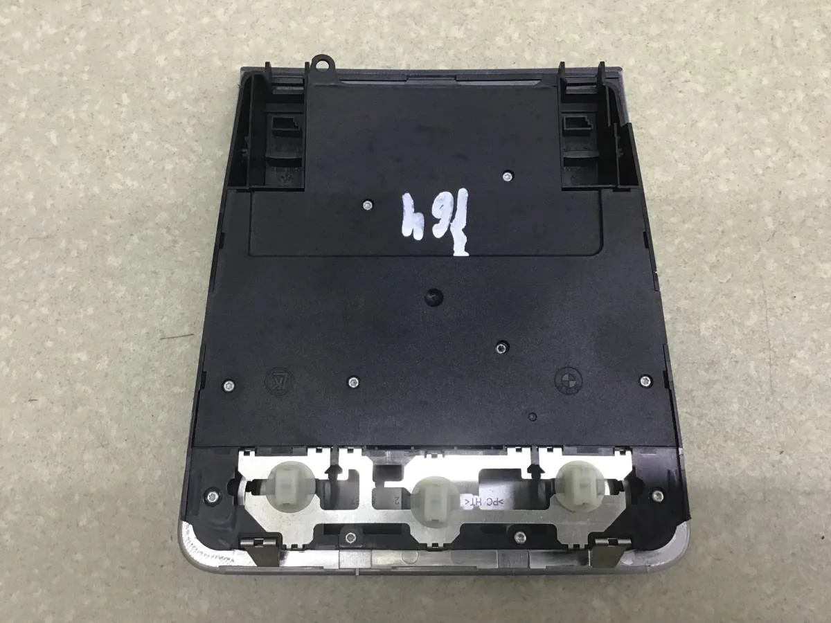 Плафон салонный BMW X1 E84 2009-2015 [61319225475] - миниатюра 3