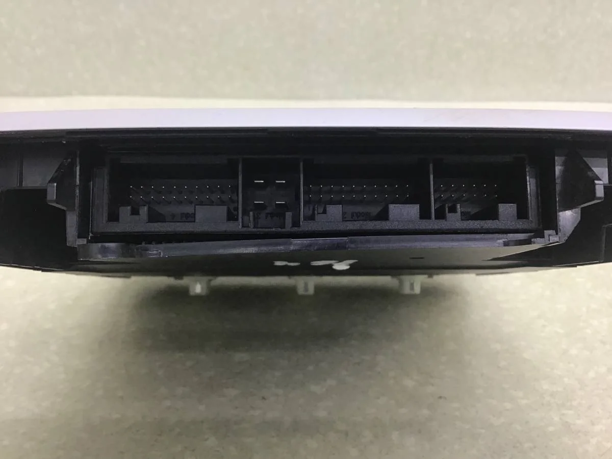 Плафон салонный BMW X1 E84 2009-2015 [61319225475] - миниатюра 4