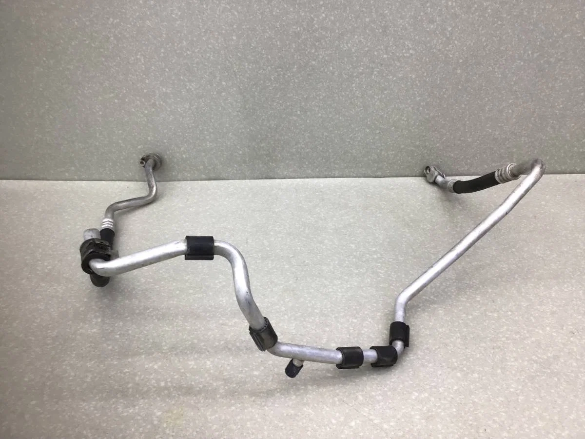 Трубка кондиционера Volkswagen Jetta (5K) 2011> [5C0820743T] - миниатюра 2